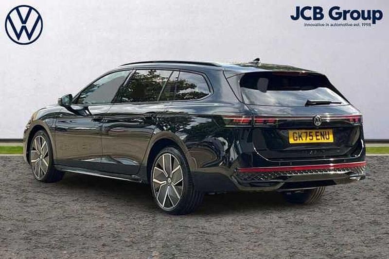 Used VW Passat Black Edition 272 HP (200 kW) 2025 Grenadilla black Estate