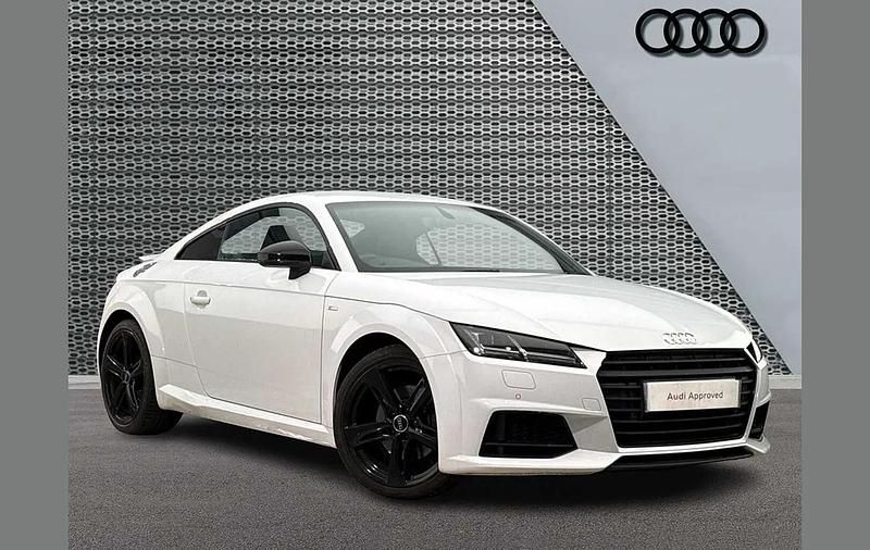 Used Audi TT Black Edition 180 HP (132 kW) 2018 White Coupe
