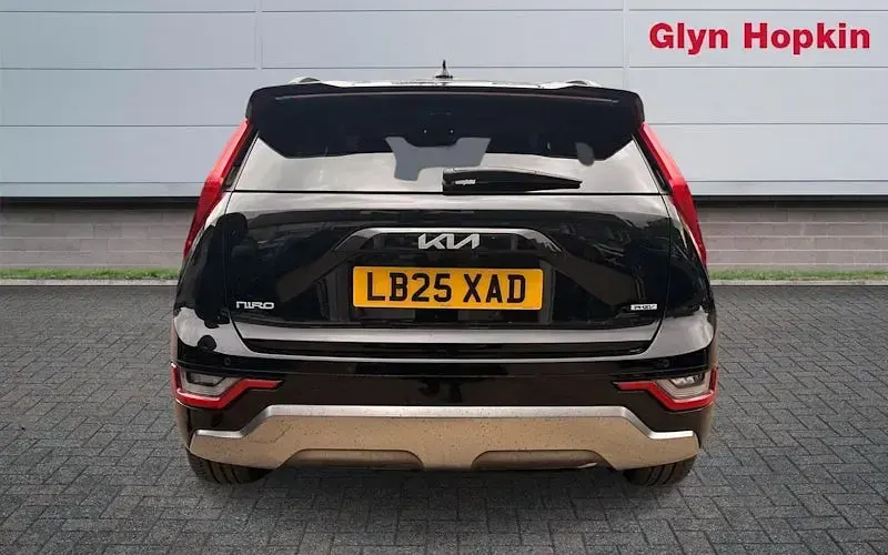 Used Kia Niro 170 HP (125 kW) 2025 Black SUV