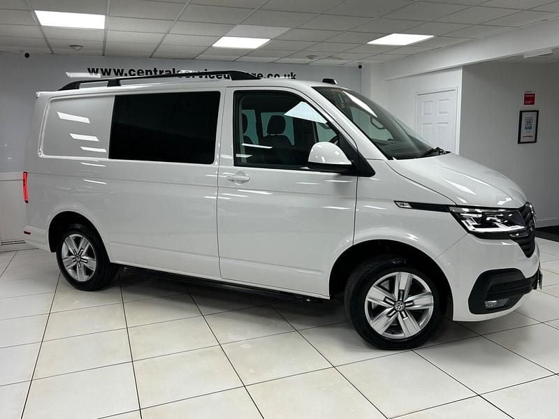 Used VW Transporter Highline 150 HP (110 kW) 2024 White Van