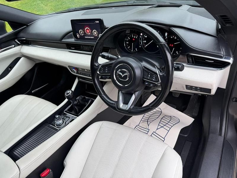 Usado Mazda 6 Inclusive 184 HP (135 kW) 2018 Cinzento Carrinha