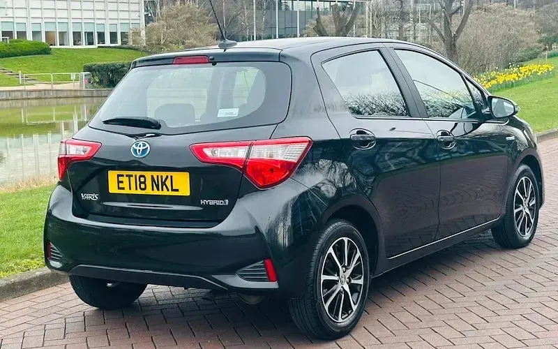 Used Toyota Yaris Hybrid 101 HP (74 kW) 2019 Hatchback
