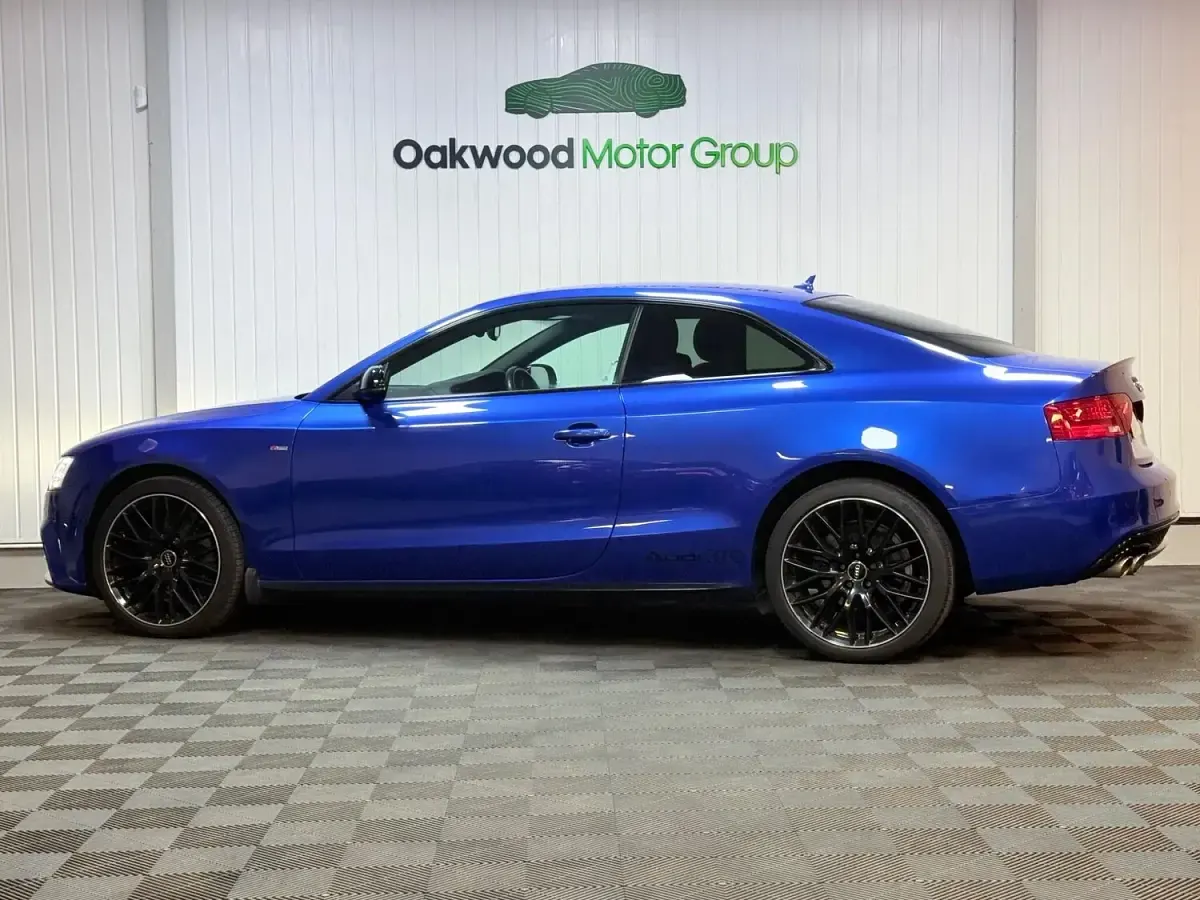Used Audi A5 Black Edition 177 HP (130 kW) 2015 Blue Coupe