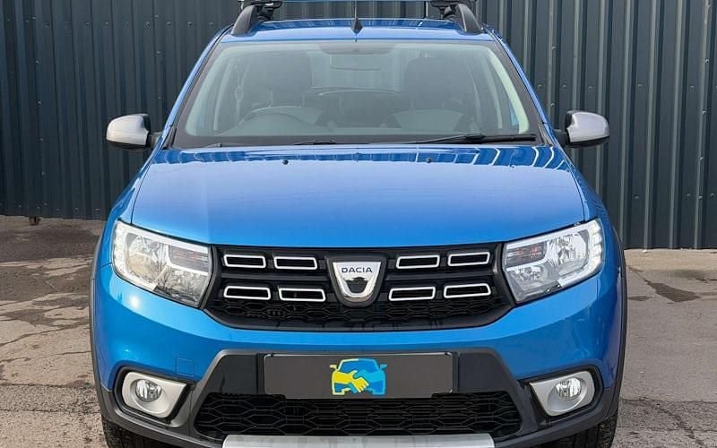 Usado Dacia Sandero Essentiel 90 HP (66 kW) 2020 Citadino