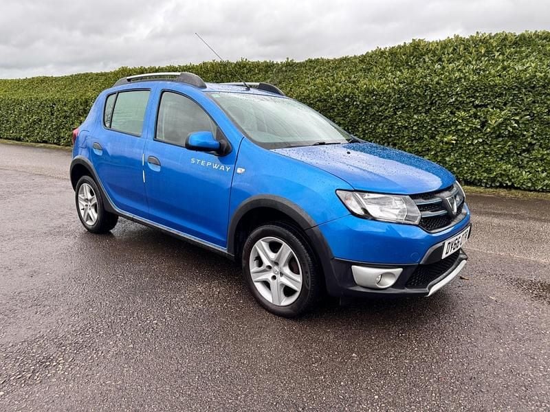Blue Used 2016 Dacia Sandero Lauréate Hatchback | £3,500 (Good price) - Image 1/4