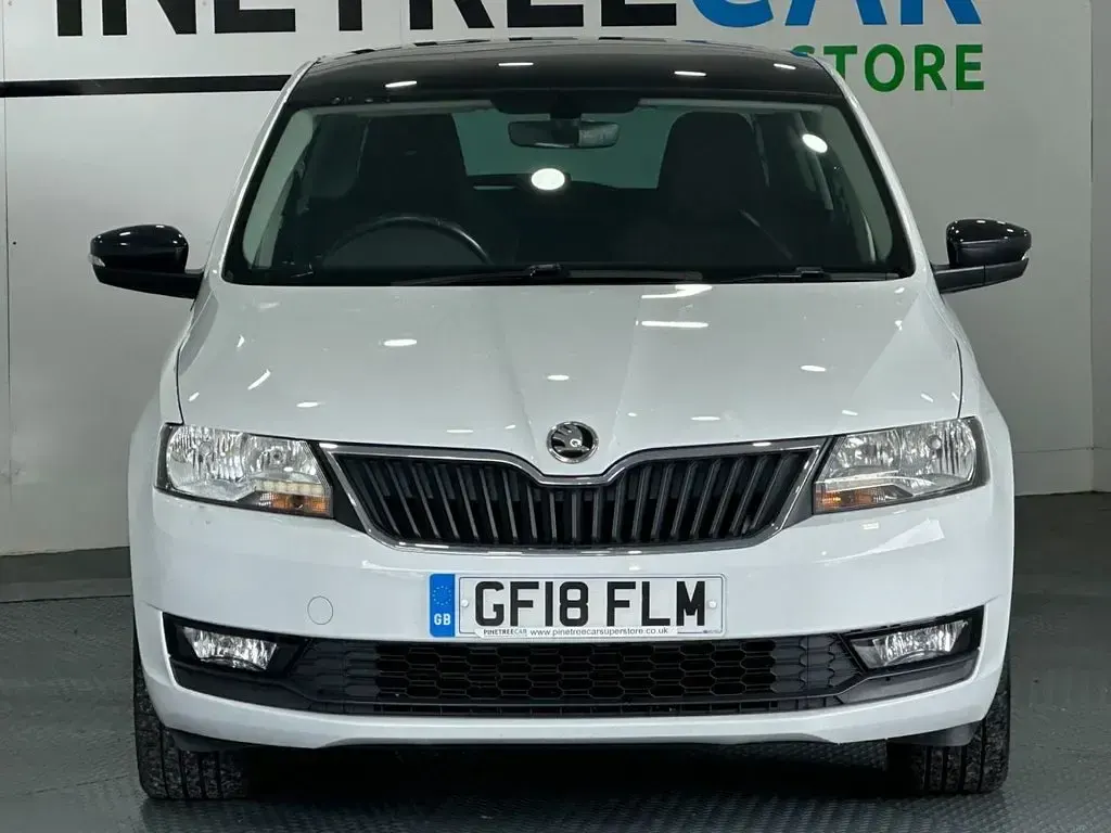 Used Skoda Rapid Sport 110 HP (80 kW) 2018 White Hatchback