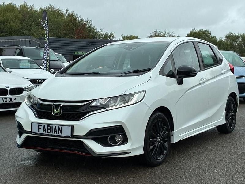 Used Honda Jazz Sport 130 HP (95 kW) 2018 White Hatchback