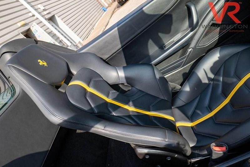 Used Ferrari 458 570 HP (419 kW) 2013 Black Cabriolet