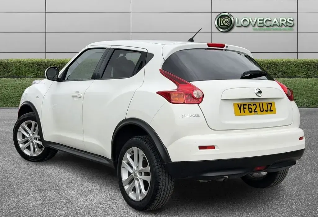 Used Nissan Juke Acenta 117 HP (86 kW) 2012 White SUV