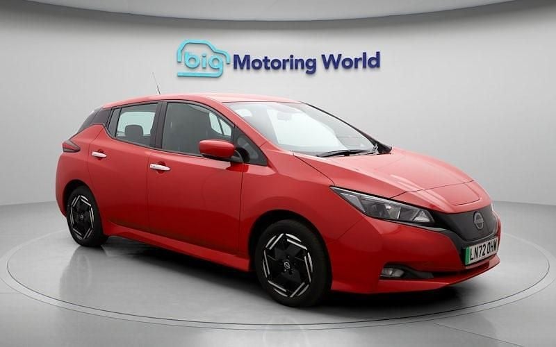 Used 2025 Nissan Leaf Acenta Hatchback | £9,600 (Good price) - Image 1/4