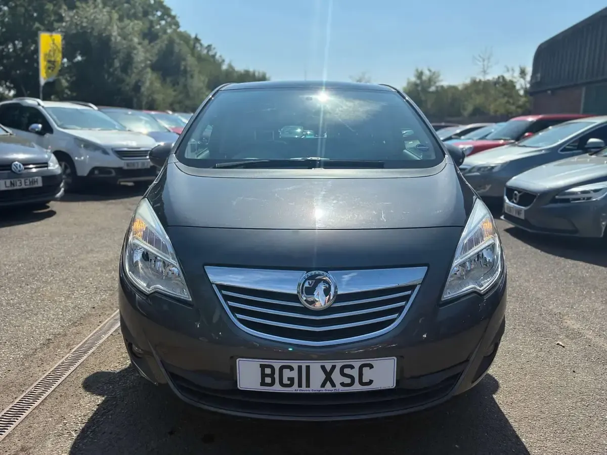 Used Vauxhall Meriva 100 HP (73 kW) 2011 Grey MPV