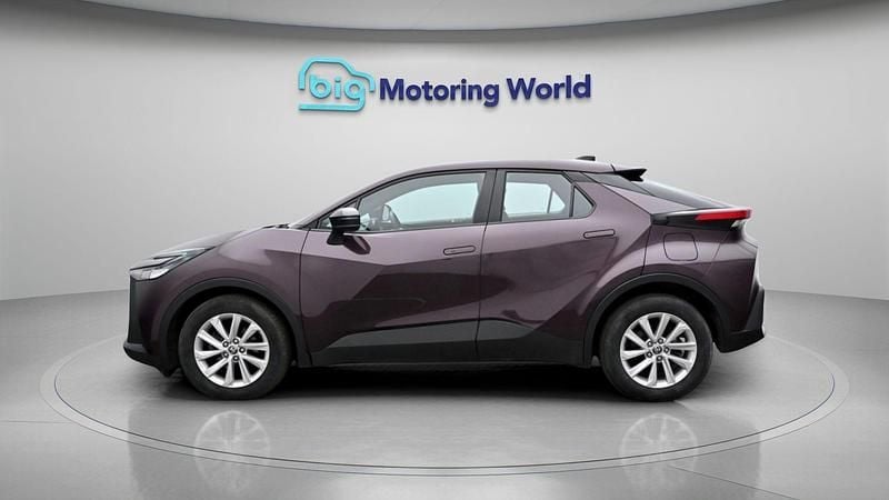 Used Toyota C-HR 138 HP (101 kW) 2024 SUV