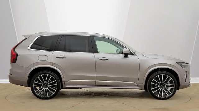 Used Volvo XC90 Ultra 449 HP (330 kW) 2025 Silver SUV