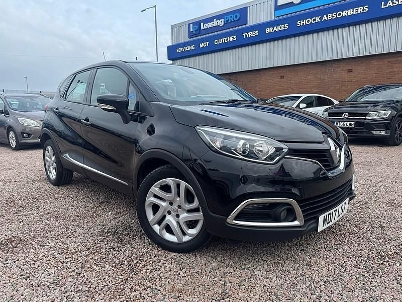 Used Renault Captur Dynamique 90 HP (66 kW) 2017 Black SUV