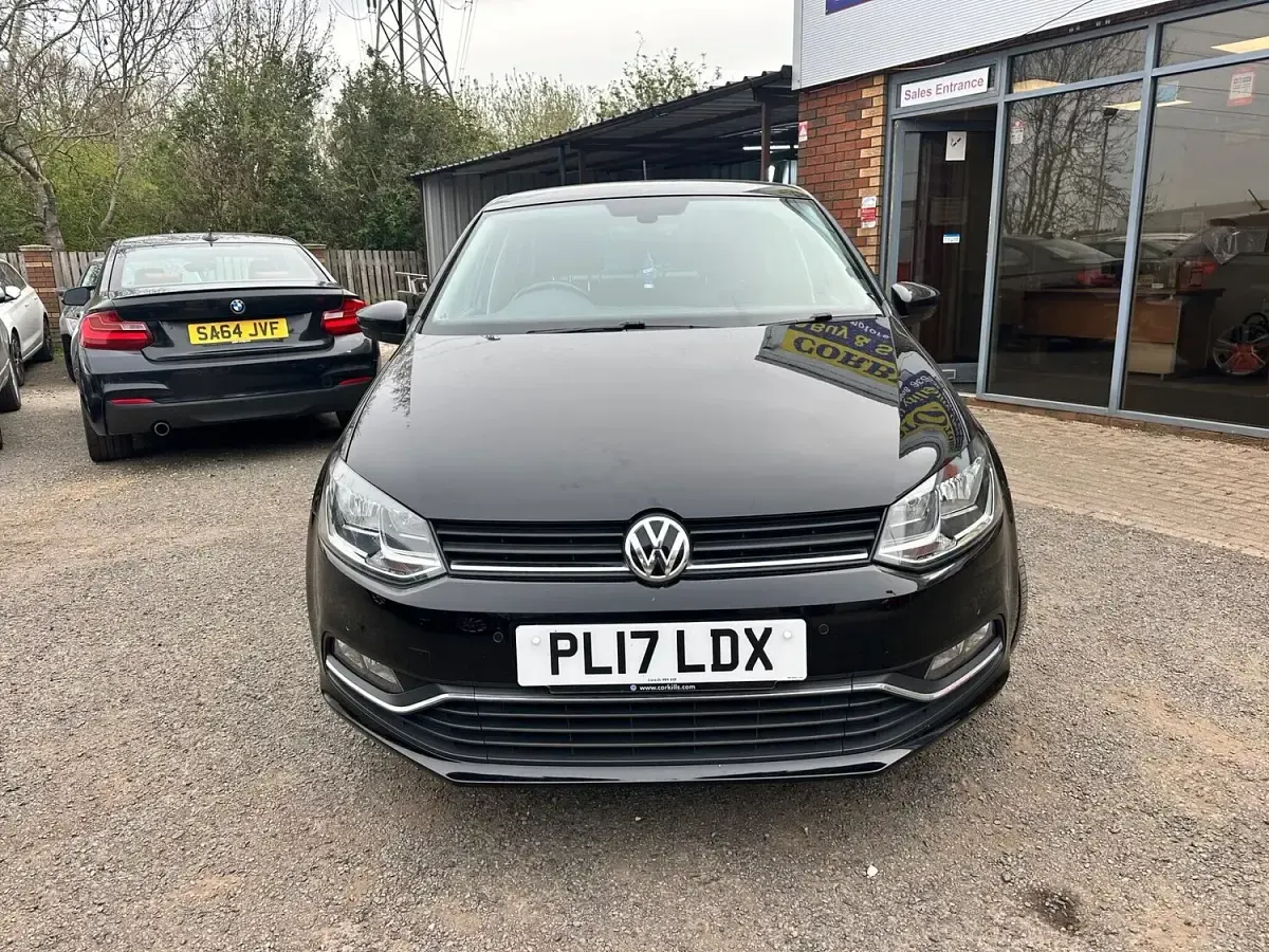 Używany VW Polo Edition 90 KM (66 kW) 2017 Czarny Hatchback