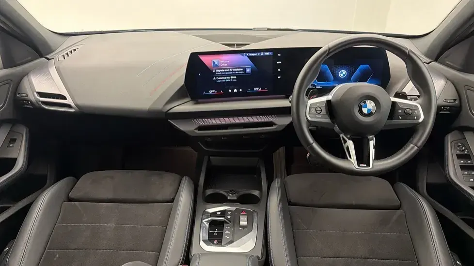 Usado BMW 120 M Sport 168 CV (123 kW) 2024 Gris Utilitario