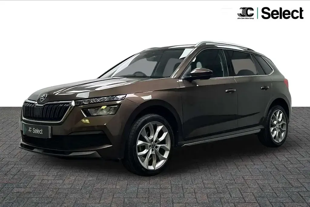 Usado Skoda Kamiq SE L 108 HP (79 kW) 2021 Castanho SUV