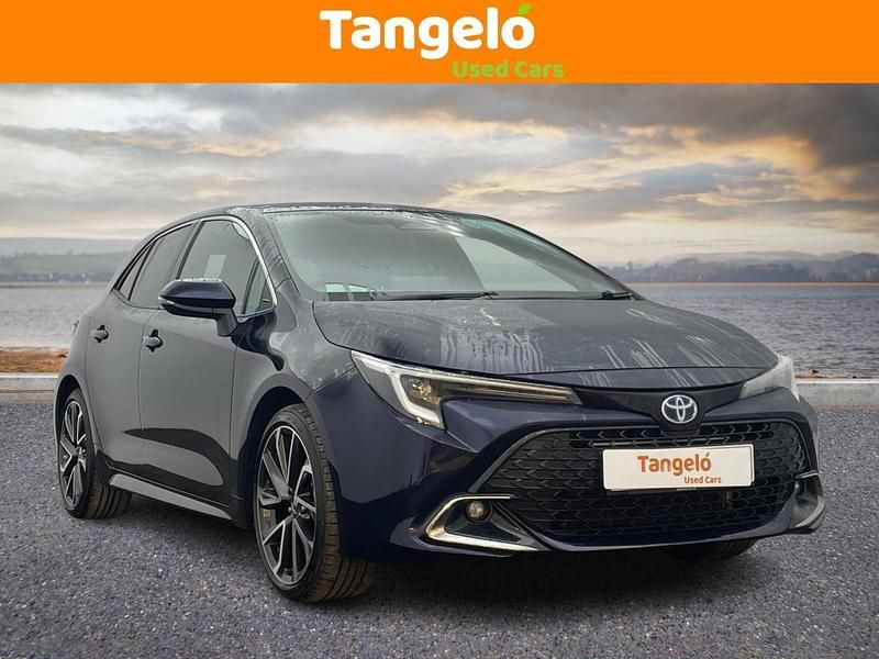 Used Toyota Corolla 140 HP (102 kW) 2024 Blue Hatchback
