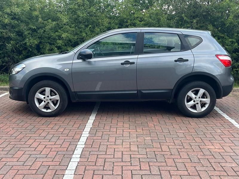 Used Nissan Qashqai Visia 130 HP (95 kW) 2012 Grey SUV