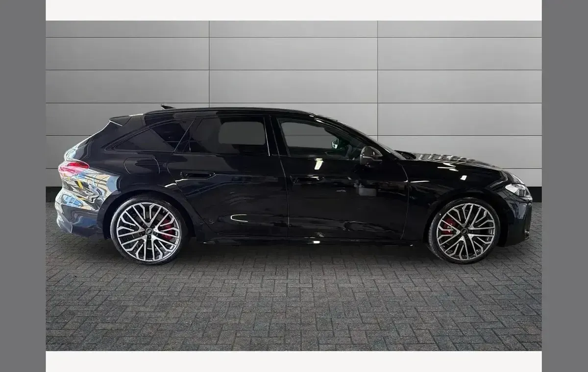 Used Audi A5 Comfort 367 HP (269 kW) 2026 Black Estate