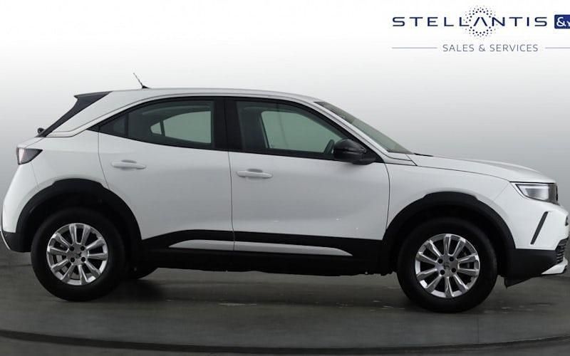 Used Vauxhall Mokka Design Edition 101 HP (74 kW) 2023 White SUV
