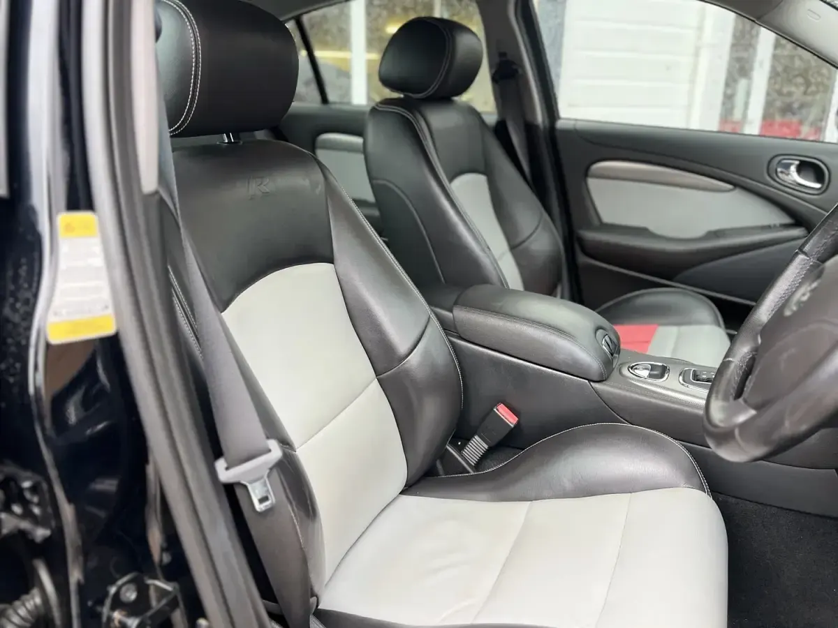 Used Jaguar S-Type R 400 HP (294 kW) 2005 Black Sedan