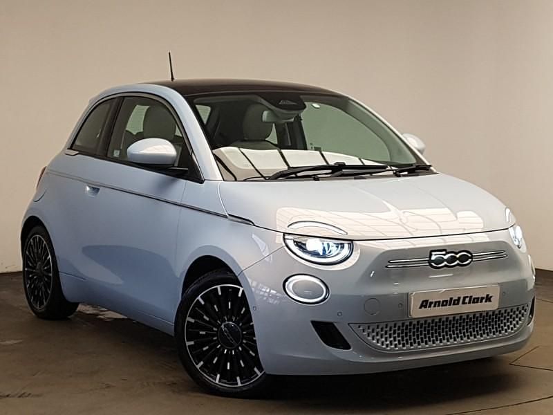 Blue Used 2021 Fiat 500e La Prima Hatchback | £13,498 (Expensive) - Image 1/4