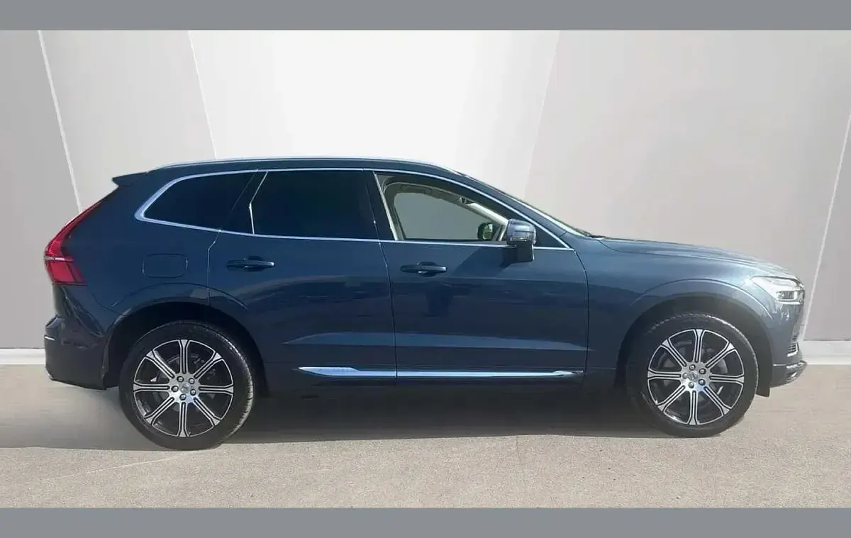 Used Volvo XC60 Inscription 386 HP (283 kW) 2020 Blue SUV