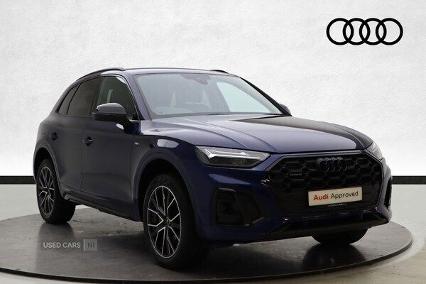 Blue Used 2024 Audi Q5 Black Edition SUV | £41,490 (Fair price) - Image 1/4
