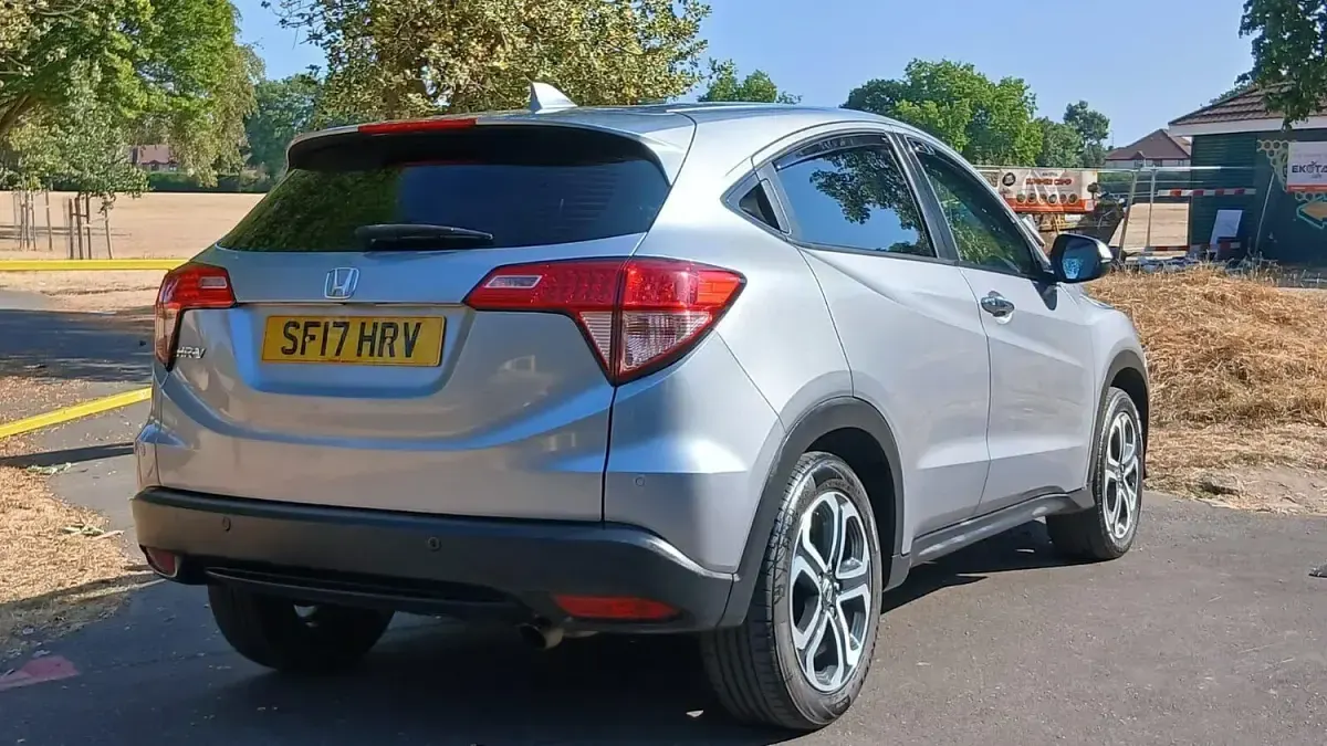 Used Honda HR-V SE 130 HP (95 kW) 2017 Silver SUV