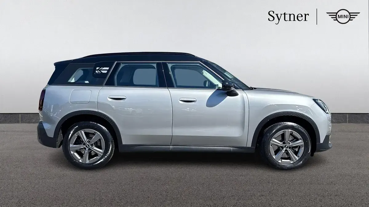 Używany Mini Countryman 215 KM (158 kW) 2024 Srebrny SUV