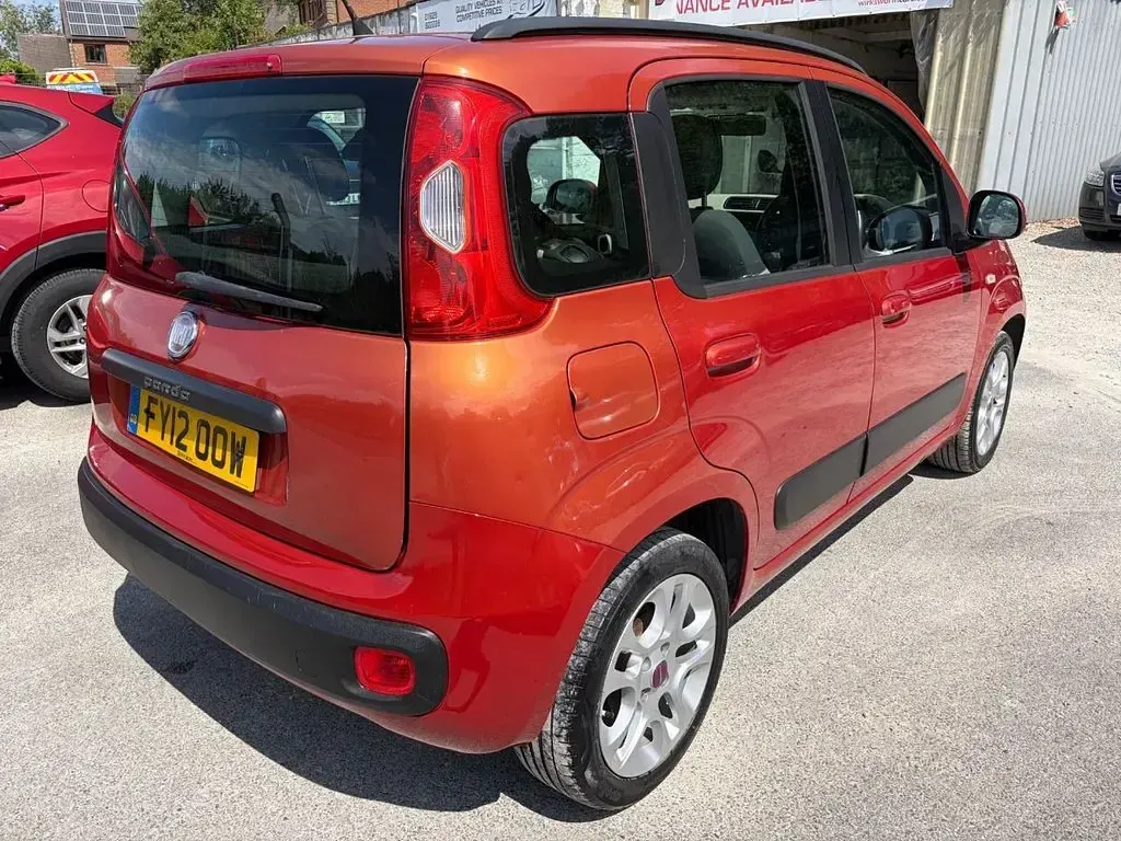 Used Fiat Panda Lounge 85 HP (62 kW) 2012 Red Hatchback