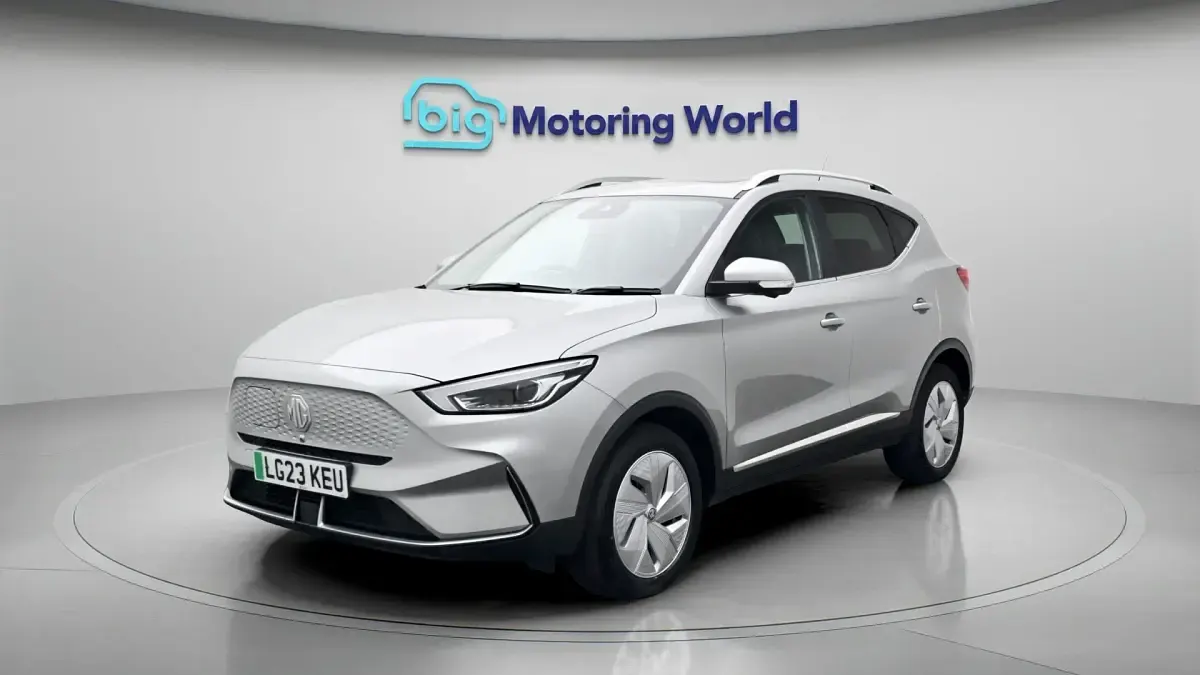 Used MG ZS Trophy 114 kW (156 HP) 2023 Silver SUV
