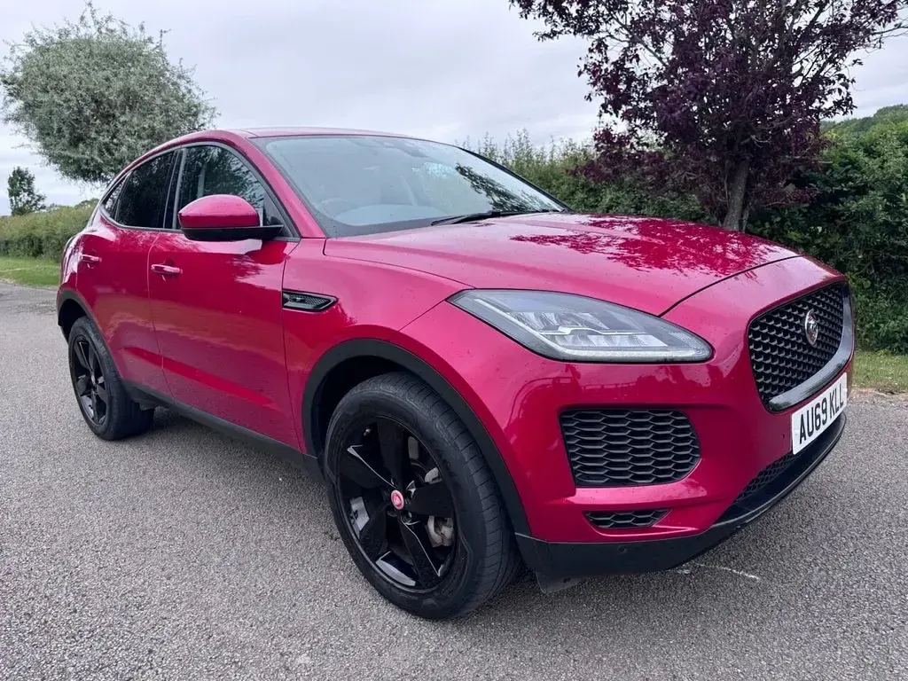 Used Jaguar E-Pace S 200 HP (147 kW) 2019 Red SUV
