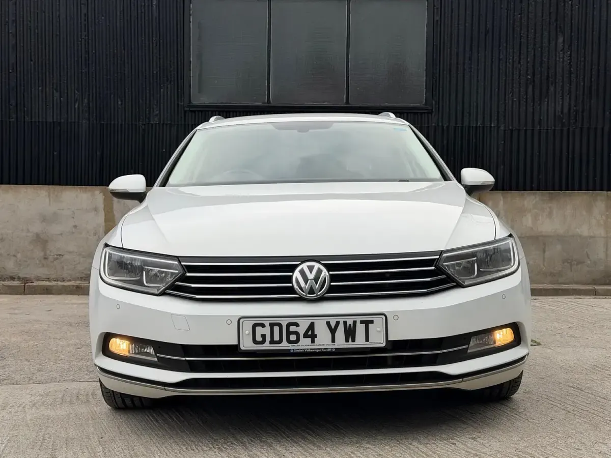 Used VW Passat GT 150 HP (110 kW) 2015 White Estate