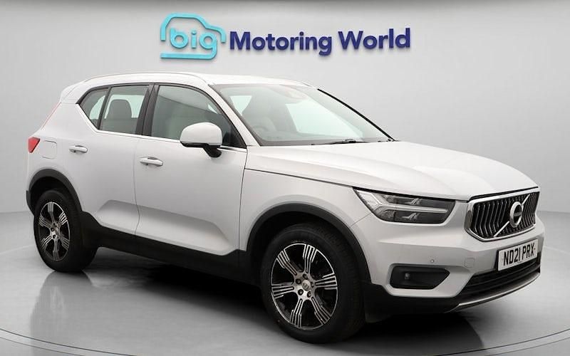 Used 2022 Volvo XC40 Inscription SUV | £23,100 (Good price) - Image 1/4