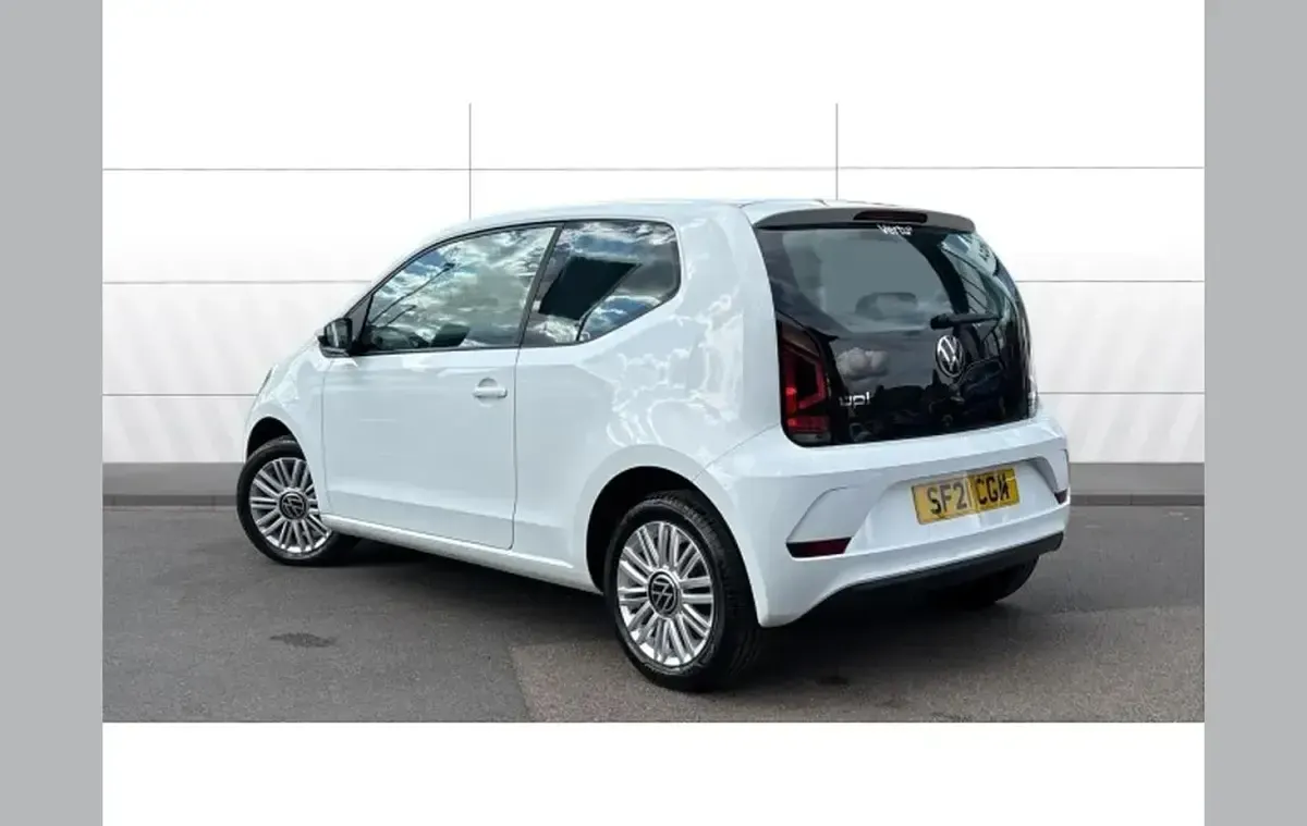 Used VW up! 65 HP (47 kW) 2021 White Hatchback