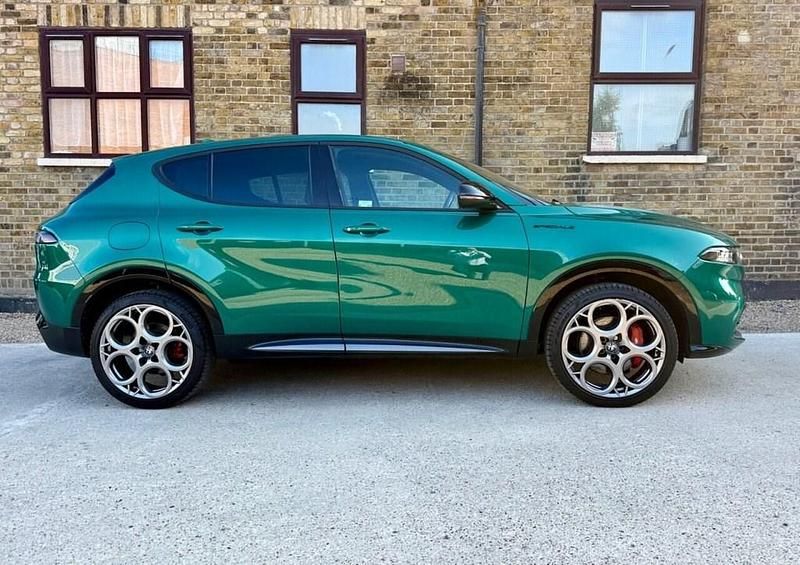 Used Alfa Romeo Tonale Edizione Speciale 280 HP (205 kW) 2022 Green SUV