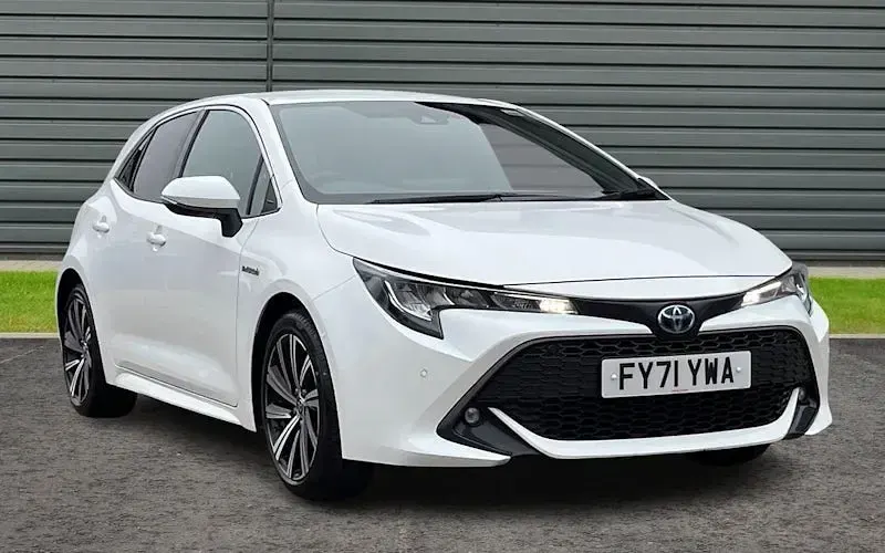 Used Toyota Corolla Design 122 HP (89 kW) 2021 Hatchback