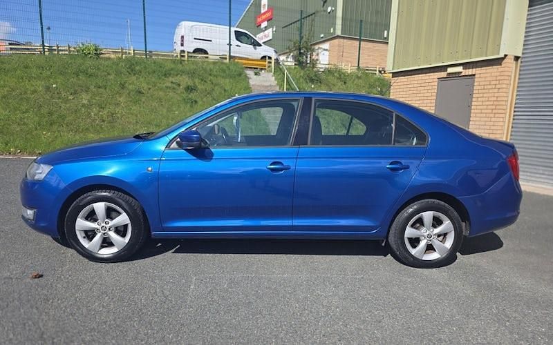 Usado Skoda Rapid SE 86 HP (63 kW) 2015 Citadino