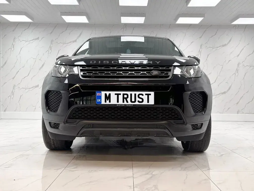 Used Land Rover Discovery Sport Landmark 180 HP (132 kW) 2019 Black SUV