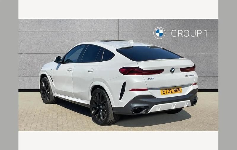 Used BMW X6 M Sport 334 HP (245 kW) 2022 White SUV