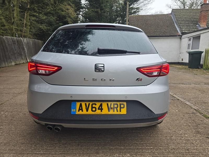 Used Seat Leon FR 150 HP (110 kW) 2014 Silver Hatchback