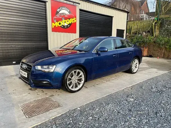 Begagnad Audi A5 2016 Blå Sportkupé