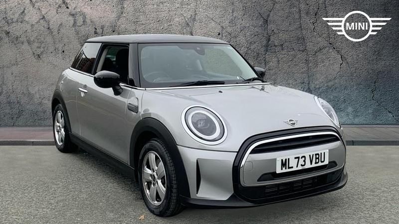 Used Mini Cooper Classic 134 HP (98 kW) 2024 Silver Hatchback