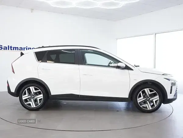 Używany Hyundai Bayon Premium 100 KM (73 kW) 2023 Biały SUV