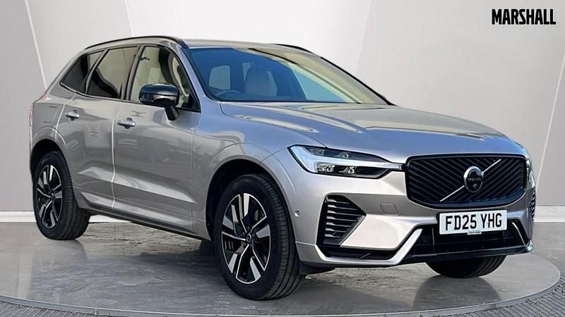Used Volvo XC60 Plus 250 HP (183 kW) 2025 Gold SUV