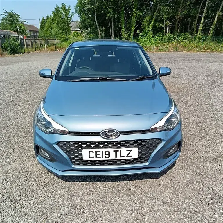 Used Hyundai i20 SE 100 HP (73 kW) 2019 Blue Hatchback