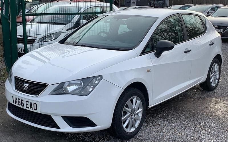 White Used 2016 Seat Ibiza SOL Hatchback | £4,395 (Fair price) - Image 1/4
