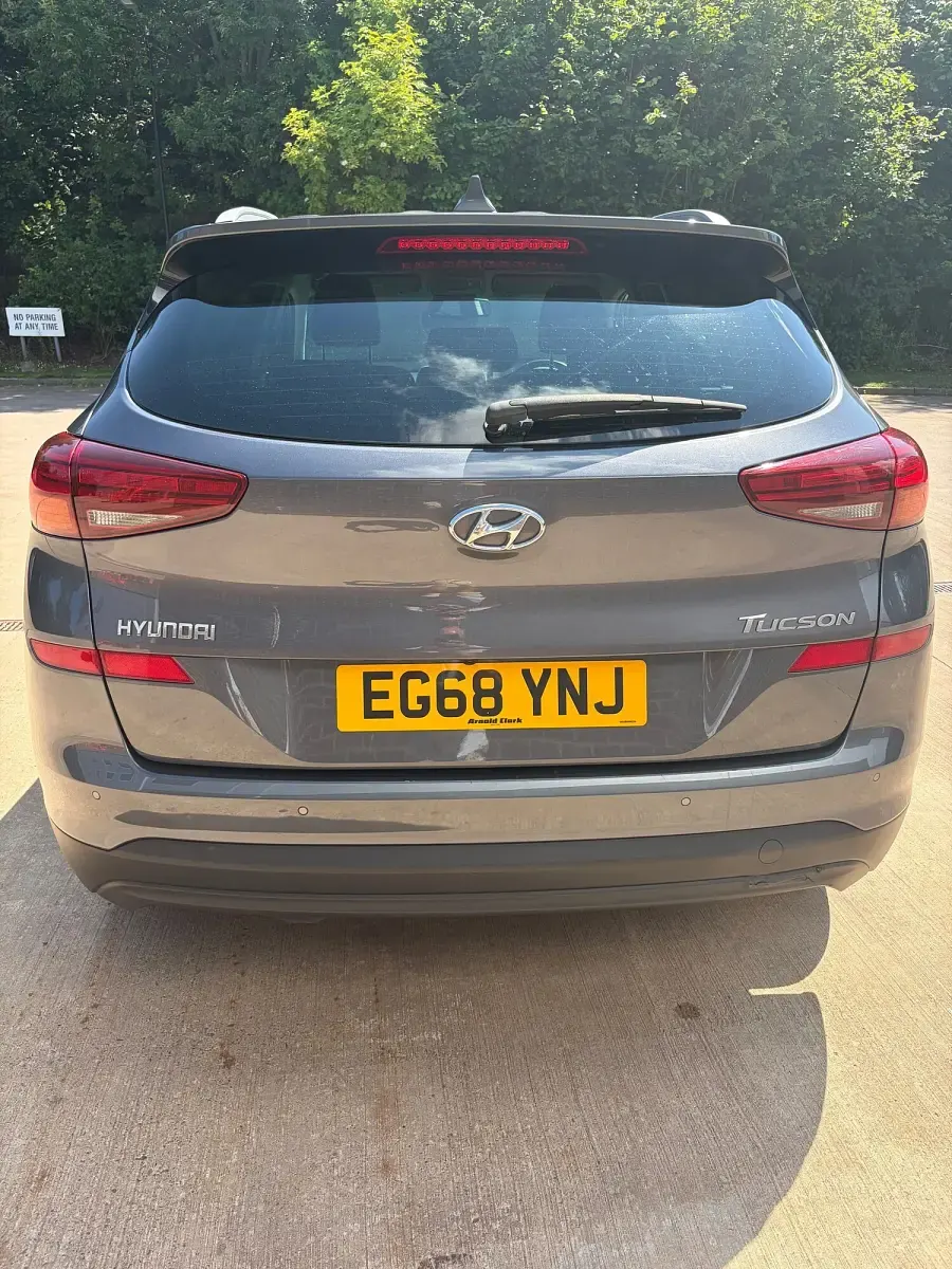 Used Hyundai Tucson SE 132 HP (97 kW) 2019 Grey SUV